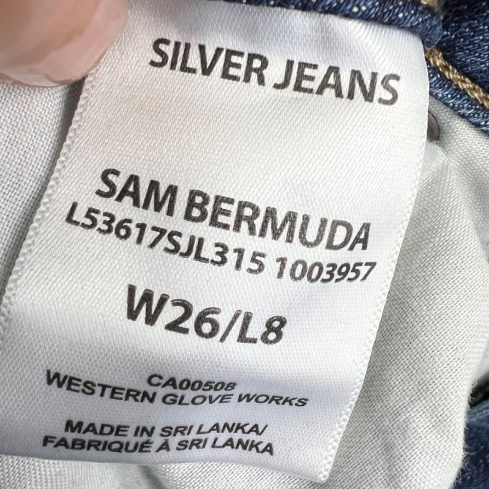 👖|•SILVER JEANS•| Sam Bermuda Distressed (Backed) Jean Shorts - Picture 7 of 11